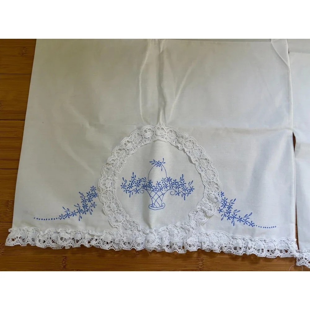 Vintage Embroidered Linen Set Runner Pillowcases Doily White Floral Basket